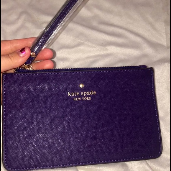 Handbags - nwot kate spade wristlet